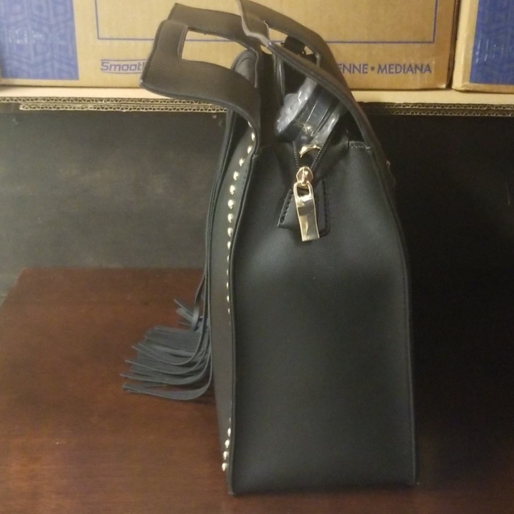 Studded fringe bag - Picture 4 of 6